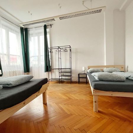 Nice View Rooms In Old Town Cracovia Esterno foto