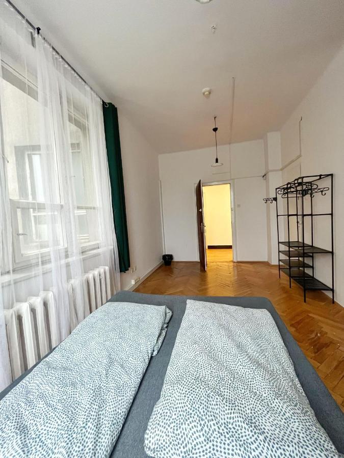 Nice View Rooms In Old Town Cracovia Esterno foto